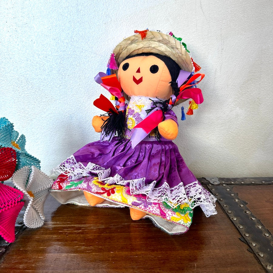 La Muneca Maria Doll ( 14" )