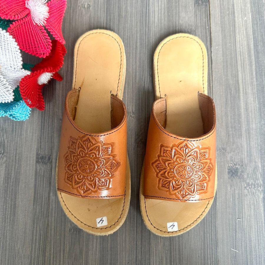 Mandala's Slip-on Huaraches