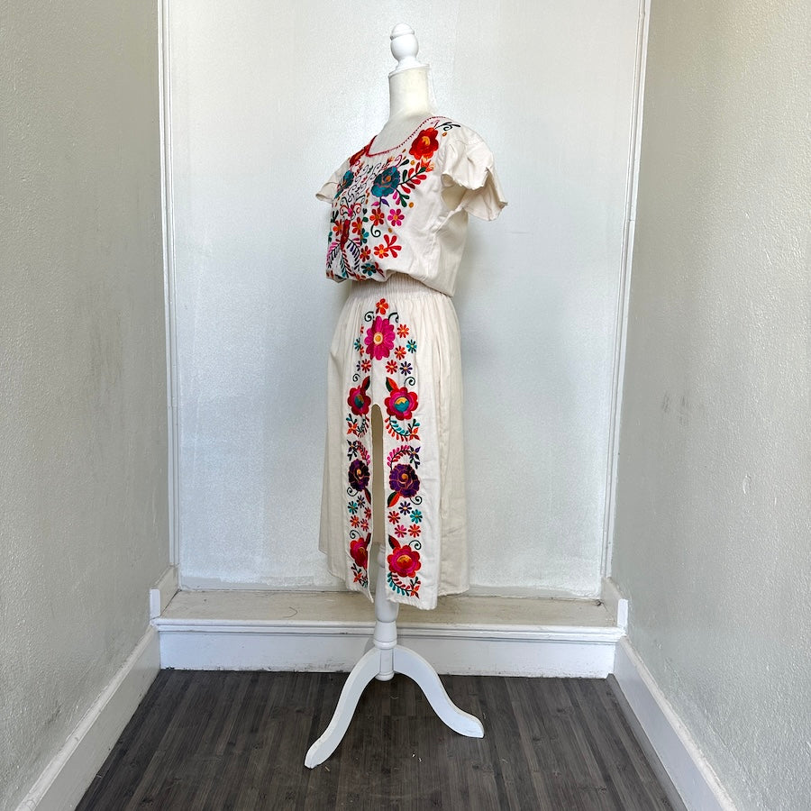 Antonia's Maxi Dress (Size US M)
