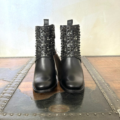 Cuadra Wmns Black Laser & Crystals Round Toe Boots 3W02RS