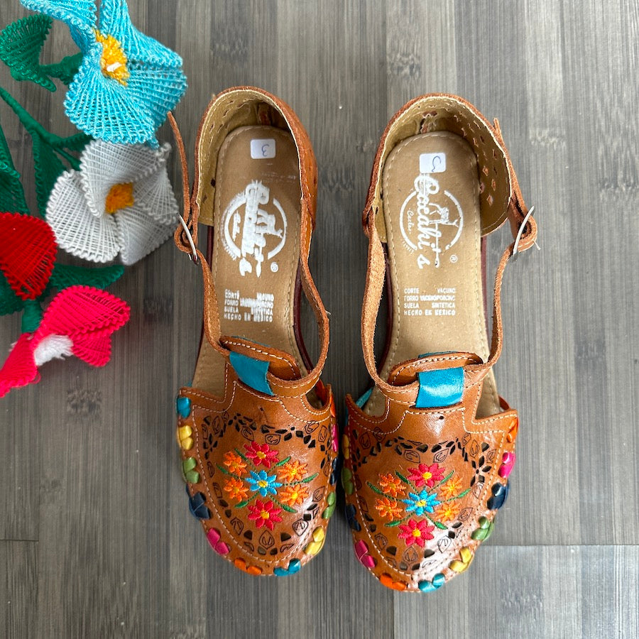 Cacahi's Ankle Strap Low Wedges