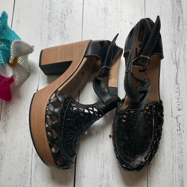 Aldy's Ankle Strap Pumps