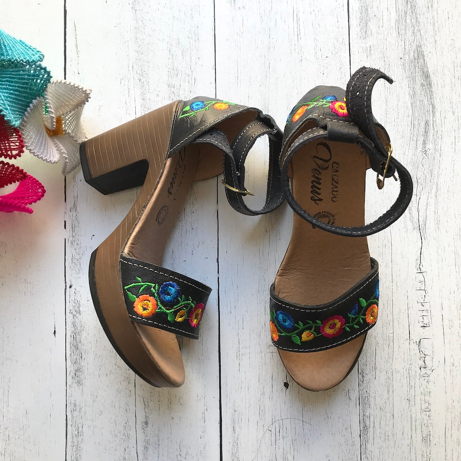 Elisa's Ankle Strap Pumps