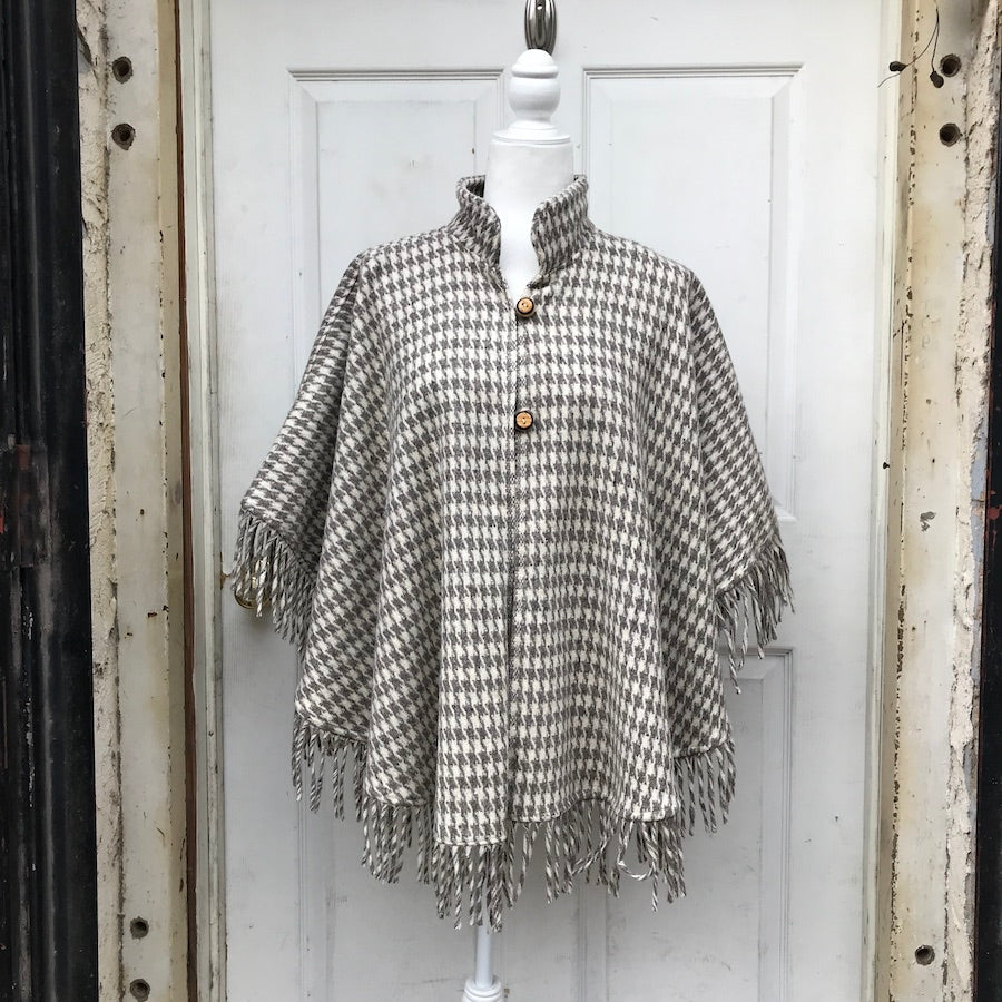 Antonio's Poncho( O/S )