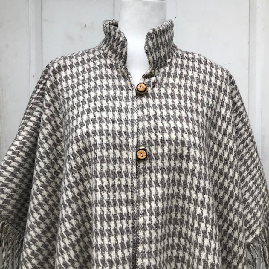 Antonio's Poncho( O/S )