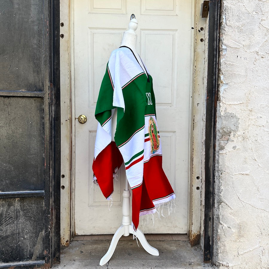 Team "Mexico" Poncho ( O/S )