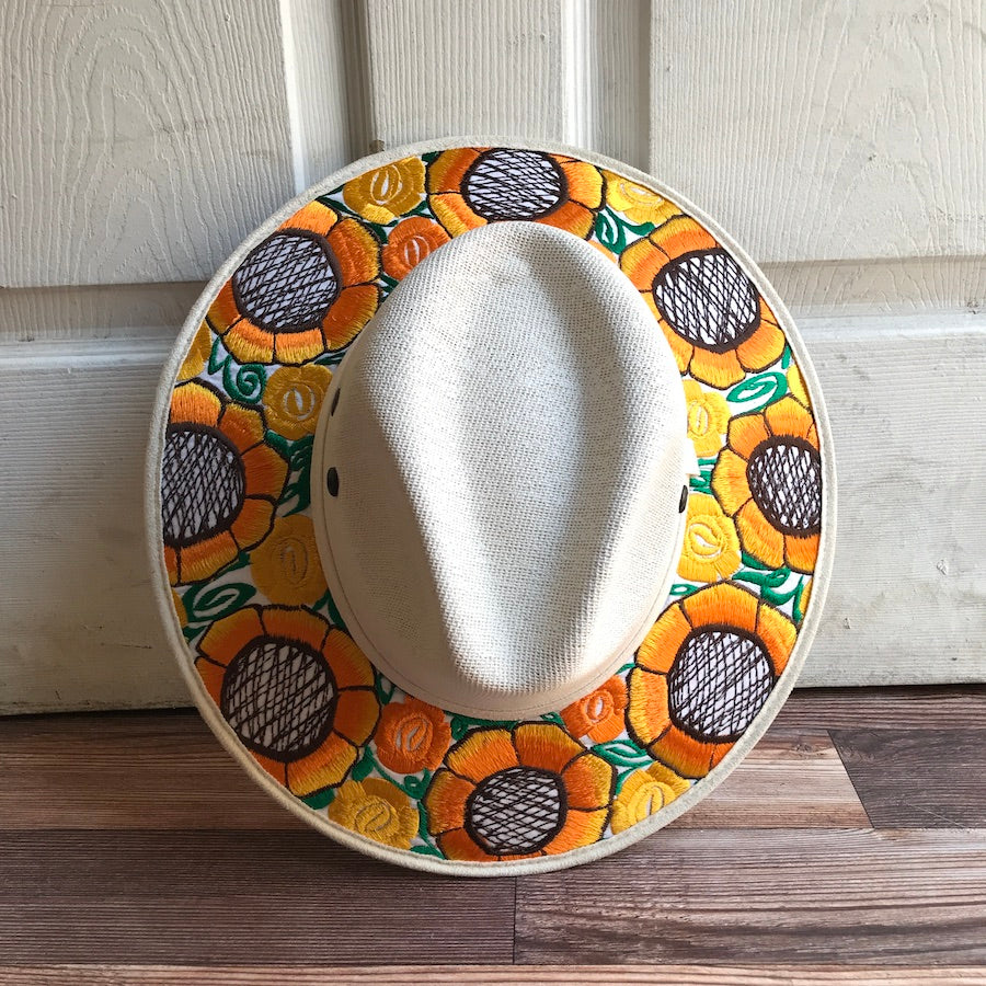 Girasol's Embroidered Sombrero ( M )