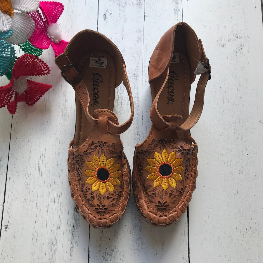 Cucos's Ankle Strap Pumps