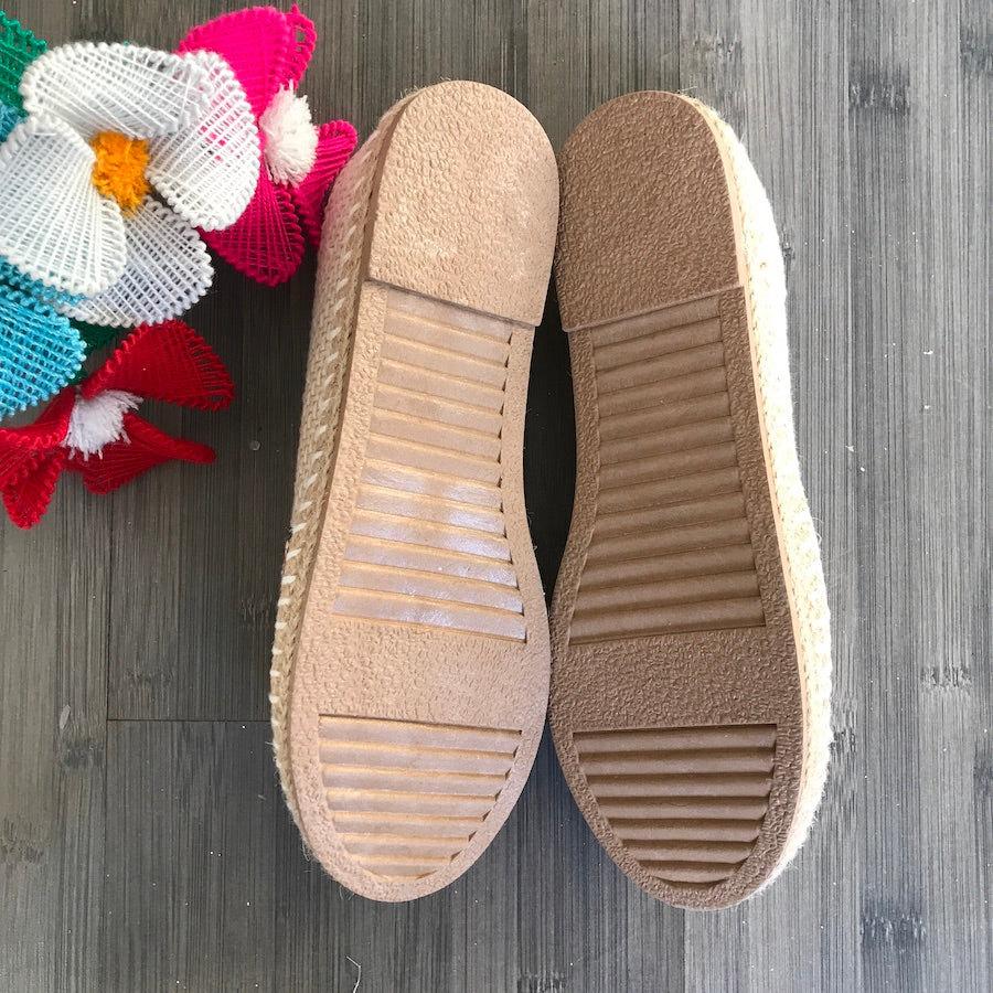 La Muneca Maria Aztec Flats