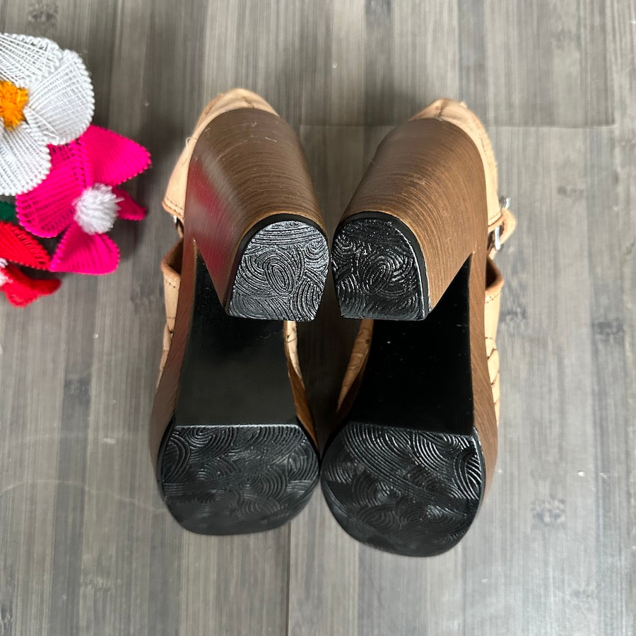 Raquel's Pumps