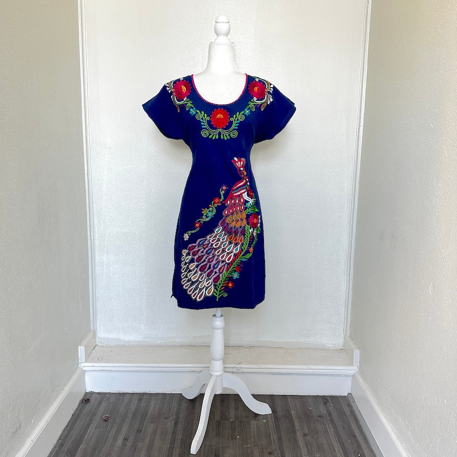 Pavo real Embroidered Dress ( M )
