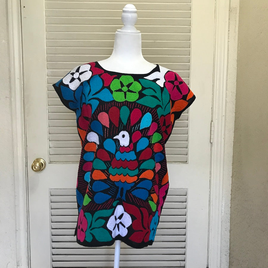 Pavo real Embroidered Blouse ( M )
