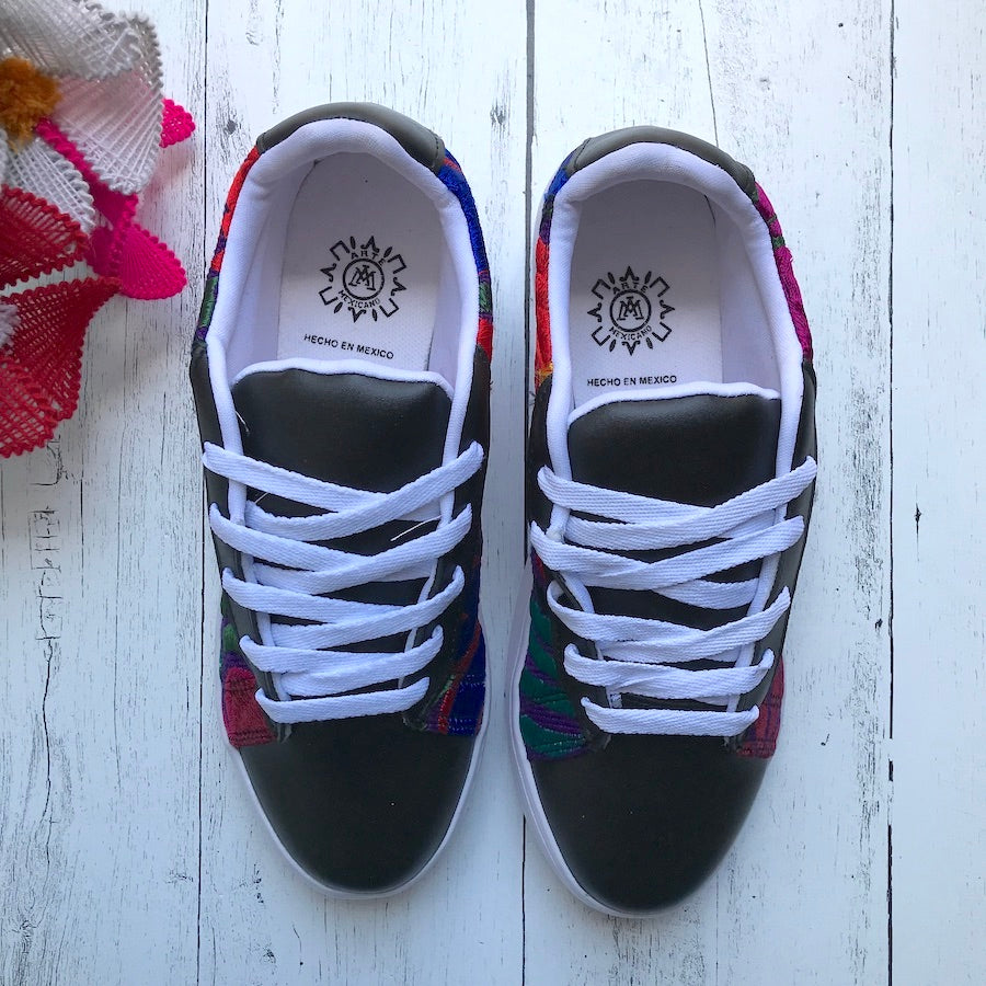 Embroidered Wmns Sneakers