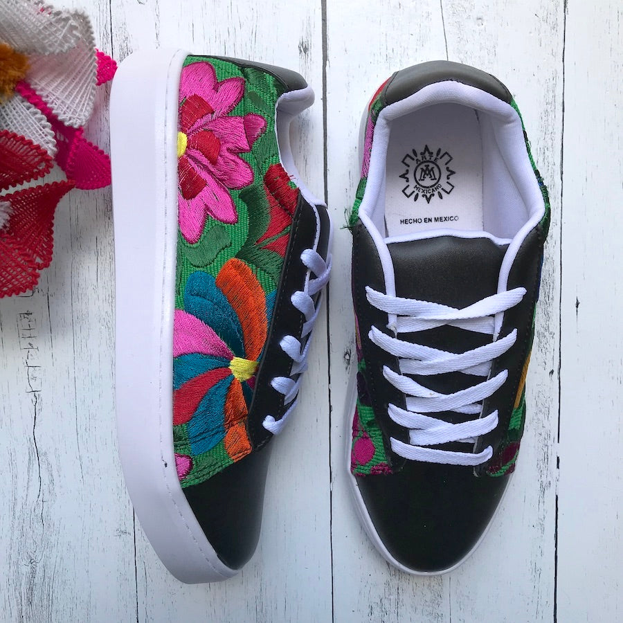 Embroidered Wmns Sneakers