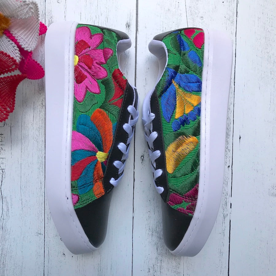 Embroidered Wmns Sneakers
