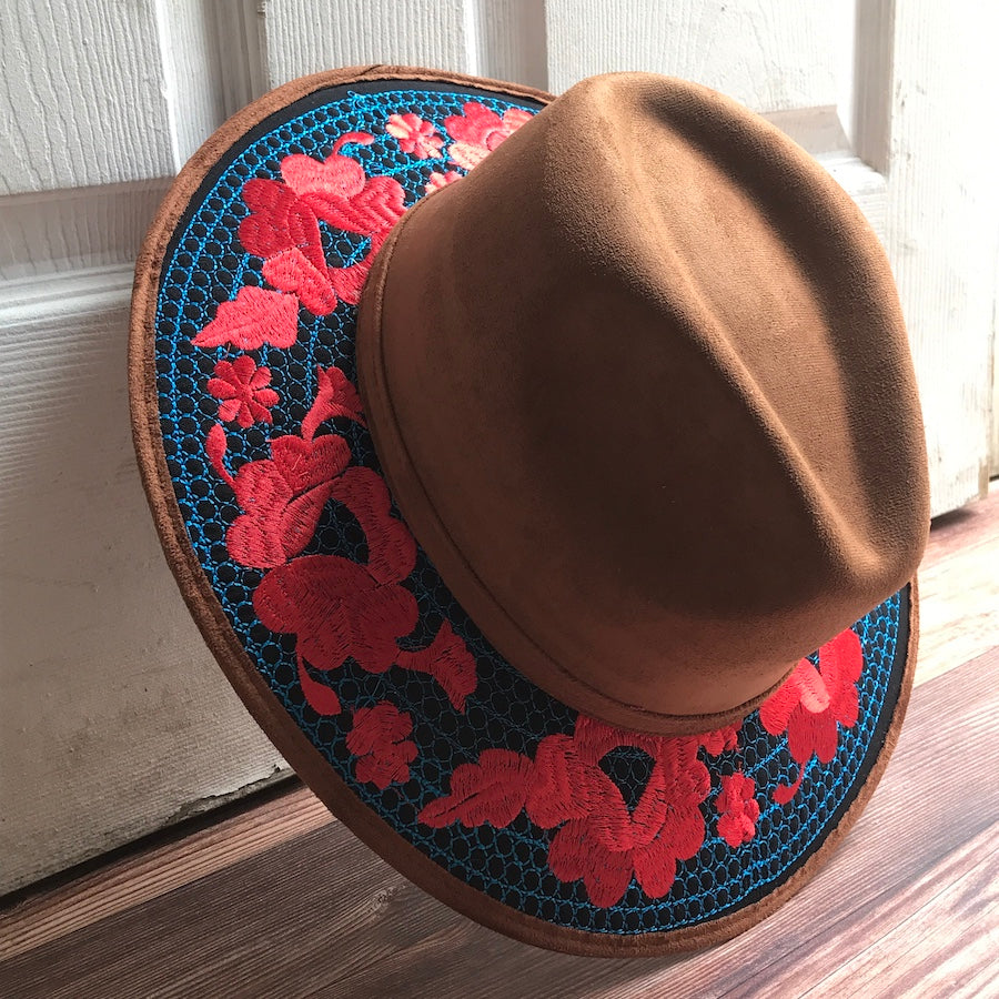Flora's Embroidered Suede Hat ( M )
