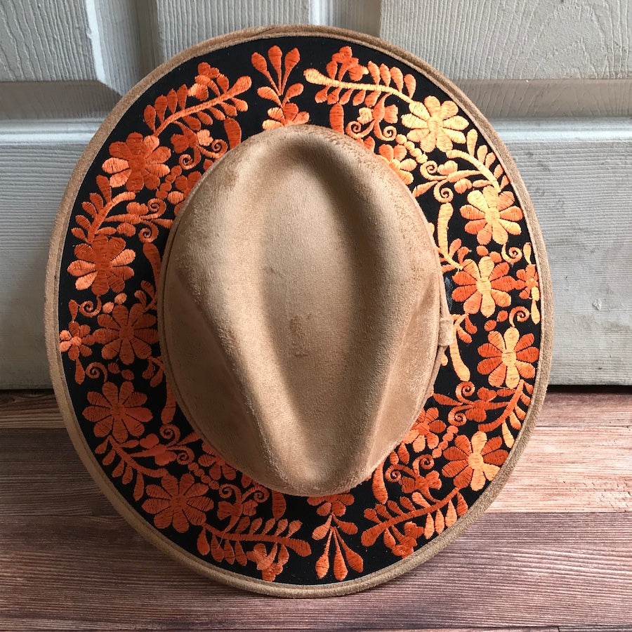 Flora's Embroidered Suede Hat ( M )
