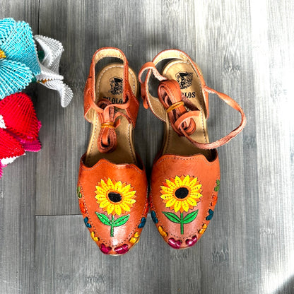 Girasol's Lace-Up Huaraches