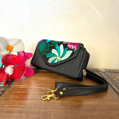 Dulce's Leather Clutch Wallet Bag