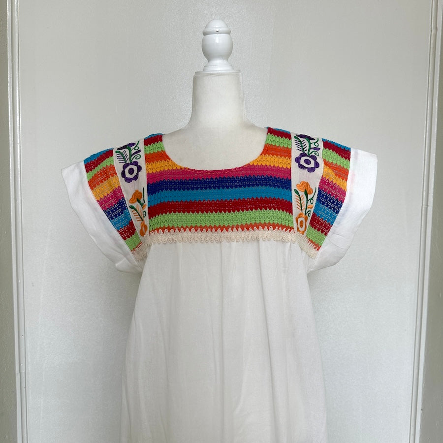 Chiapas Traditional Embroidered Dress (L)