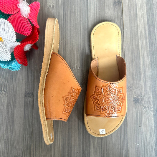 Mandala's Slip-on Huaraches