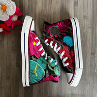 Embroidered Wmns Hi-Top Sneakers ( US 8  )