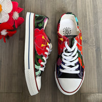 Embroidered Wmns Sneakers ( US 8  )