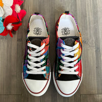Embroidered Wmns Sneakers ( US 8  )