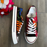 Embroidered Wmns Sneakers ( US 7  )