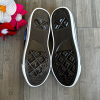 Embroidered Wmns Sneakers ( US 7  )