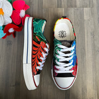 Embroidered Wmns Sneakers ( US 6  )