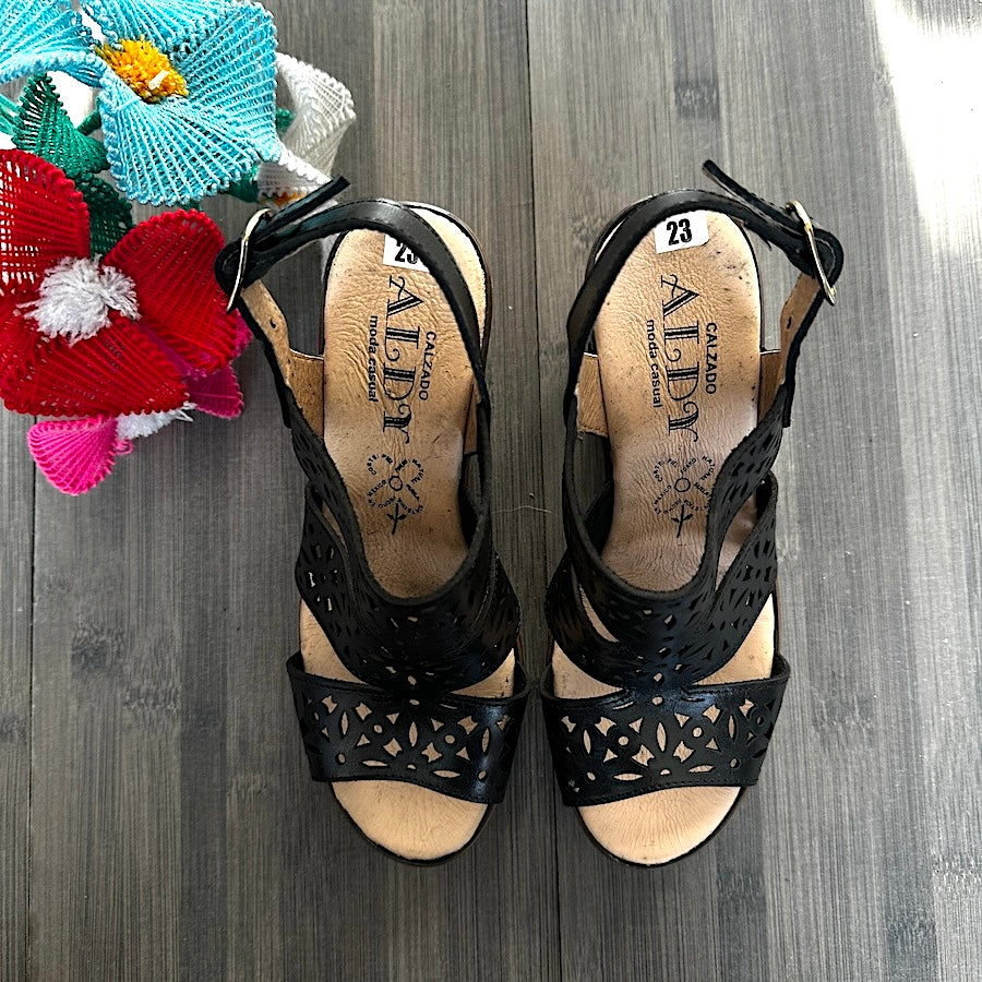 Aldy's Ankle Strap Pumps