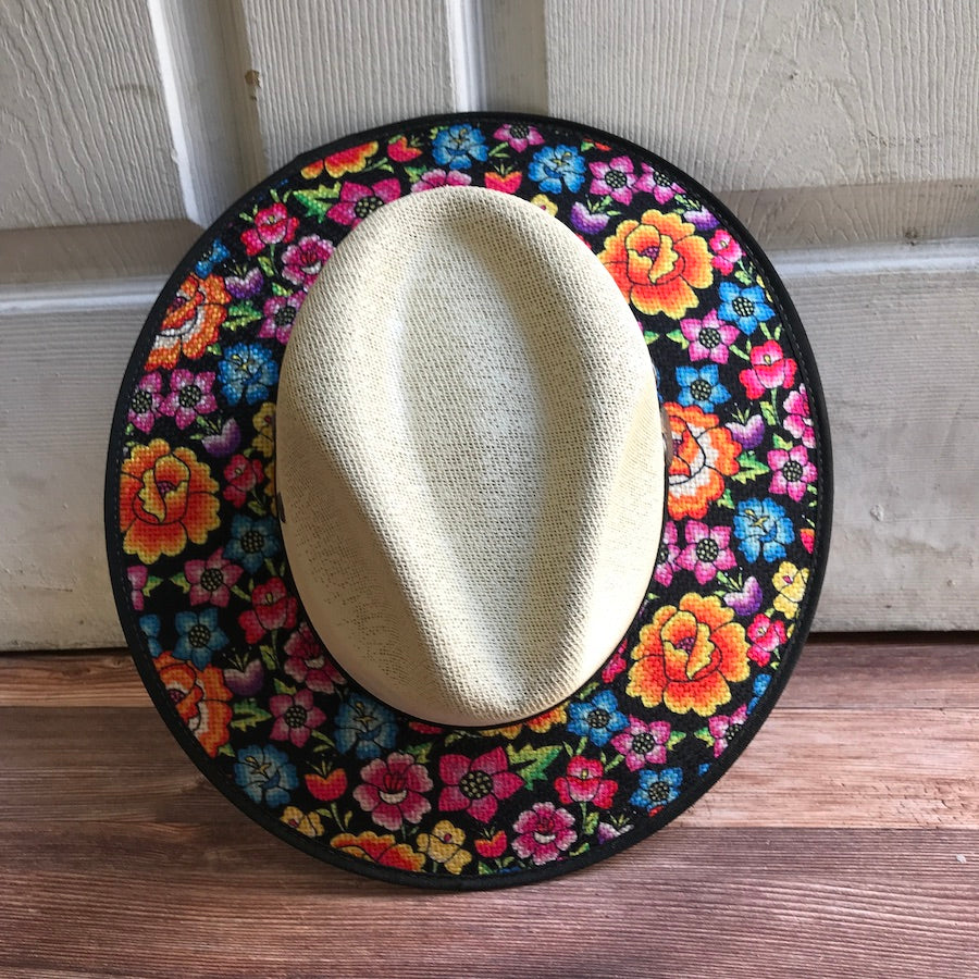 Flora's Sombrero ( M )