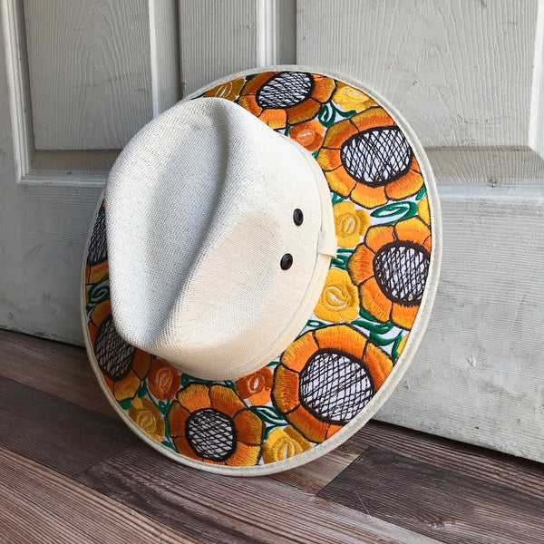 Girasol's Embroidered Sombrero ( M )
