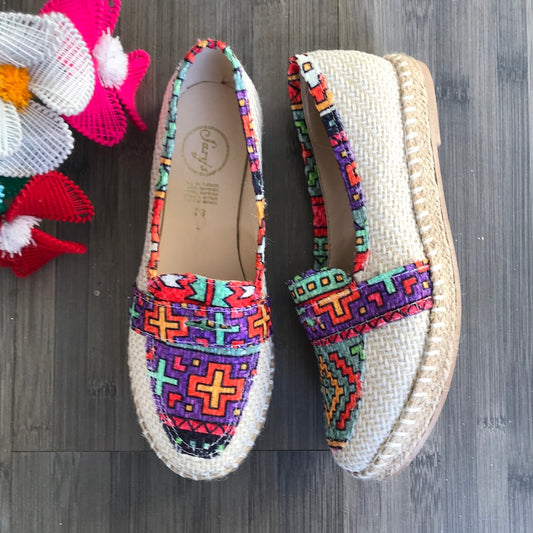 Sary's Aztec Flats