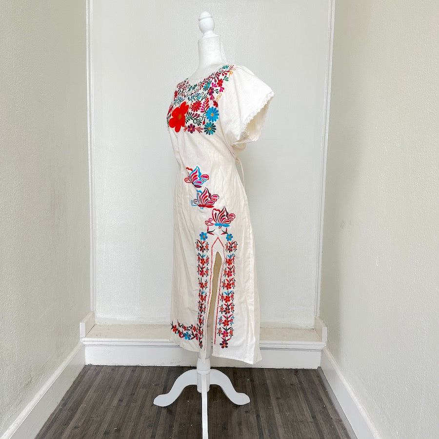 Mariposa Embroidered Thigh Split Dress ( L )